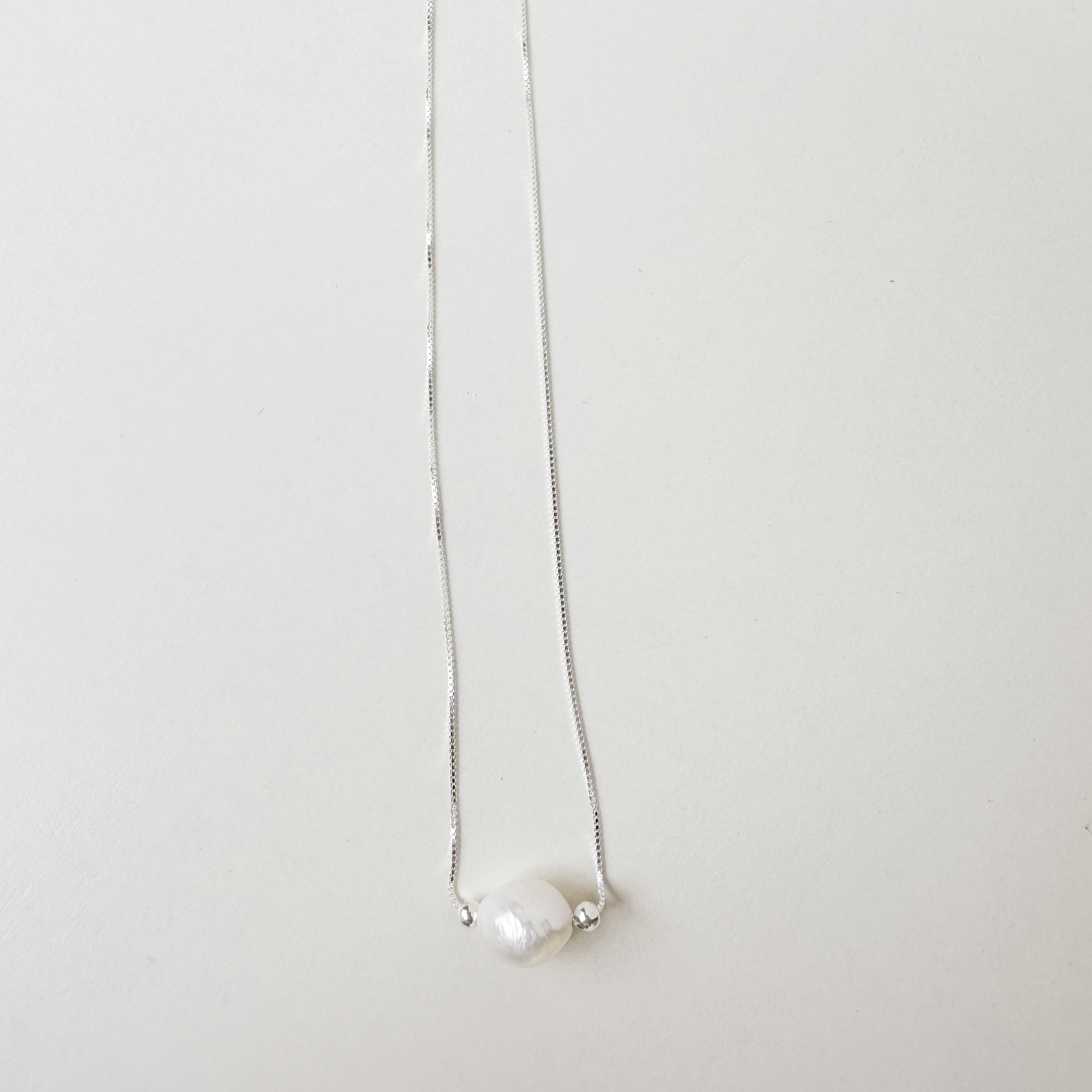 Floating Pearl Necklace in Sterling silver