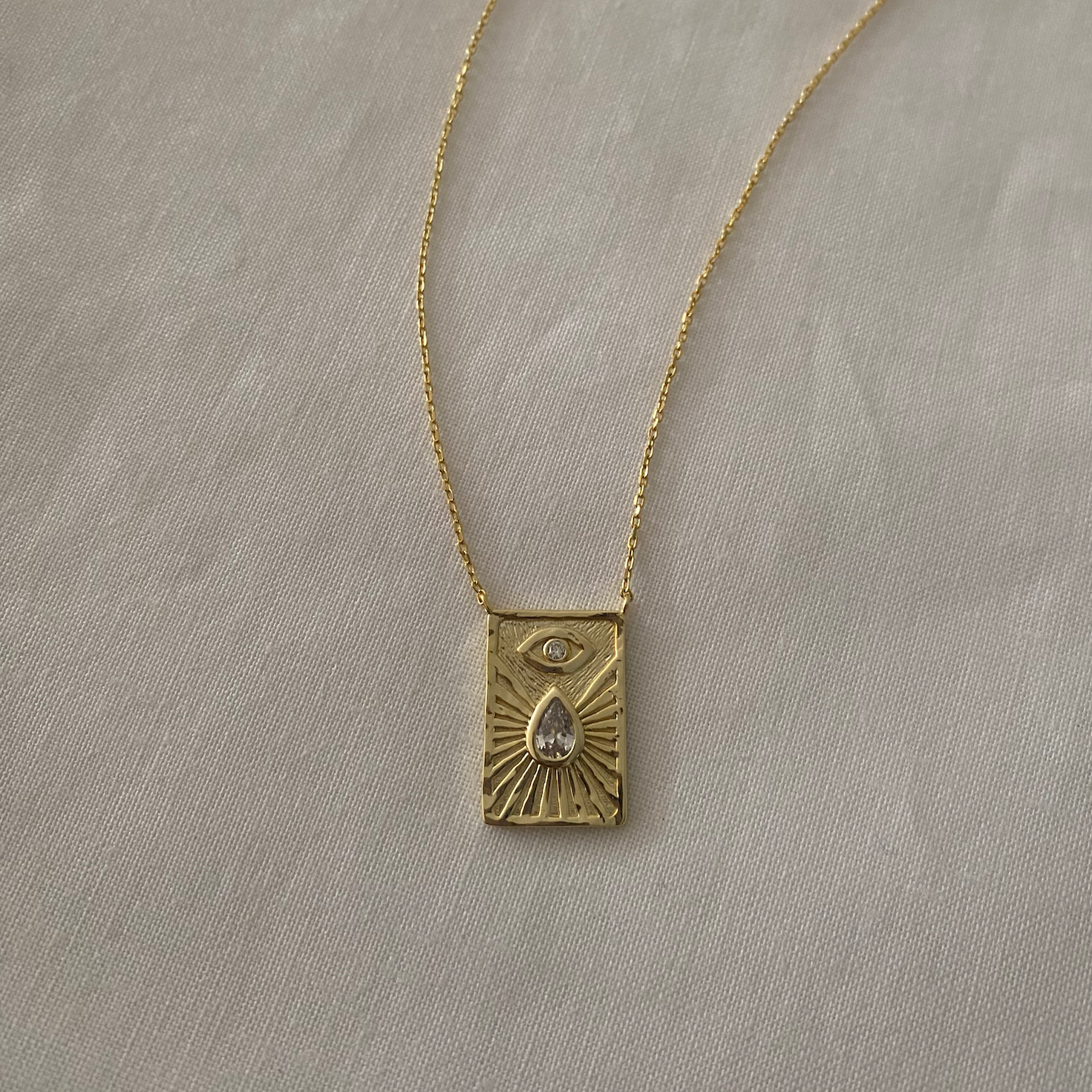 Aphrodite neckalce in 18ct gold plated
